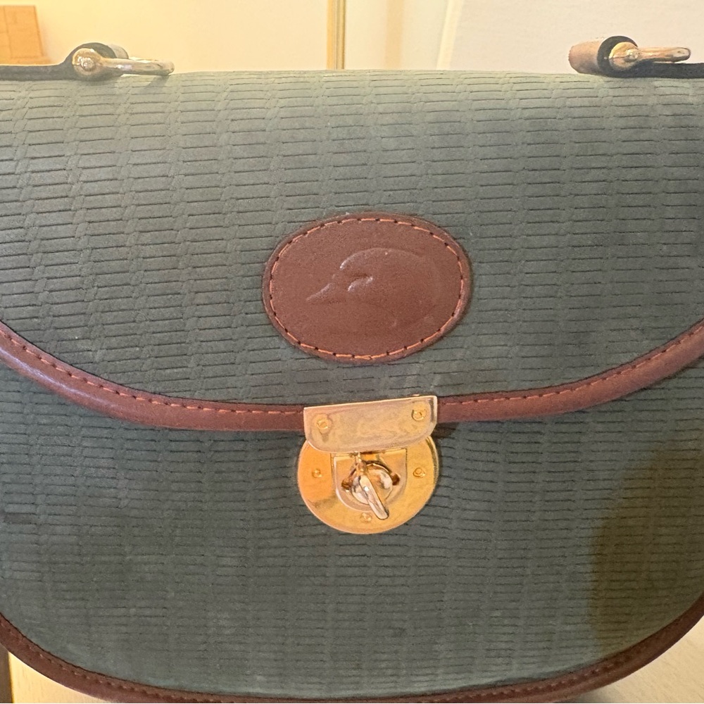 Perfect for Fall! Chic Green and Brown Crossbody Bag